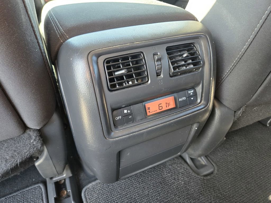 Used 2017 Nissan Pathfinder S FWD image 12