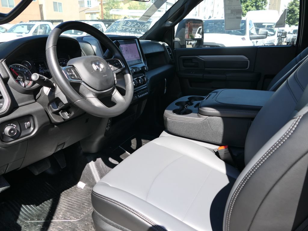 New 2025 RAM 4500 Tradesman RWD image 11