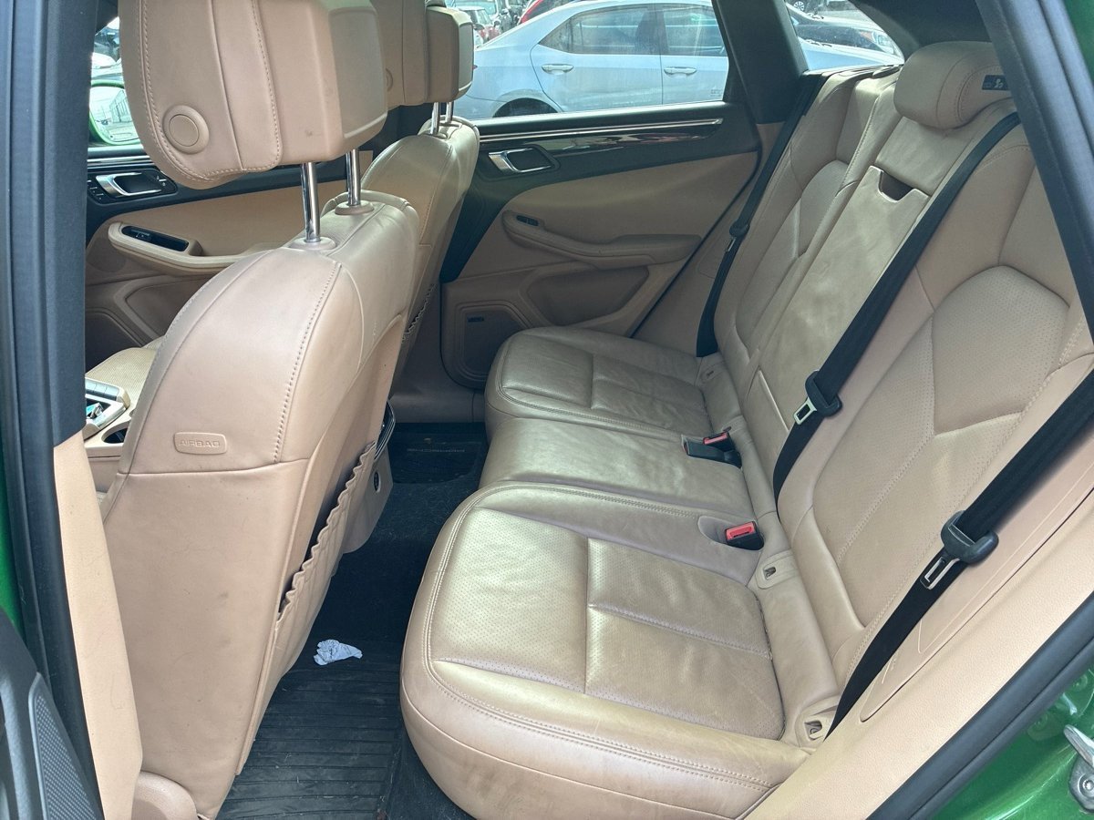 Used 2019 Porsche Macan image 6