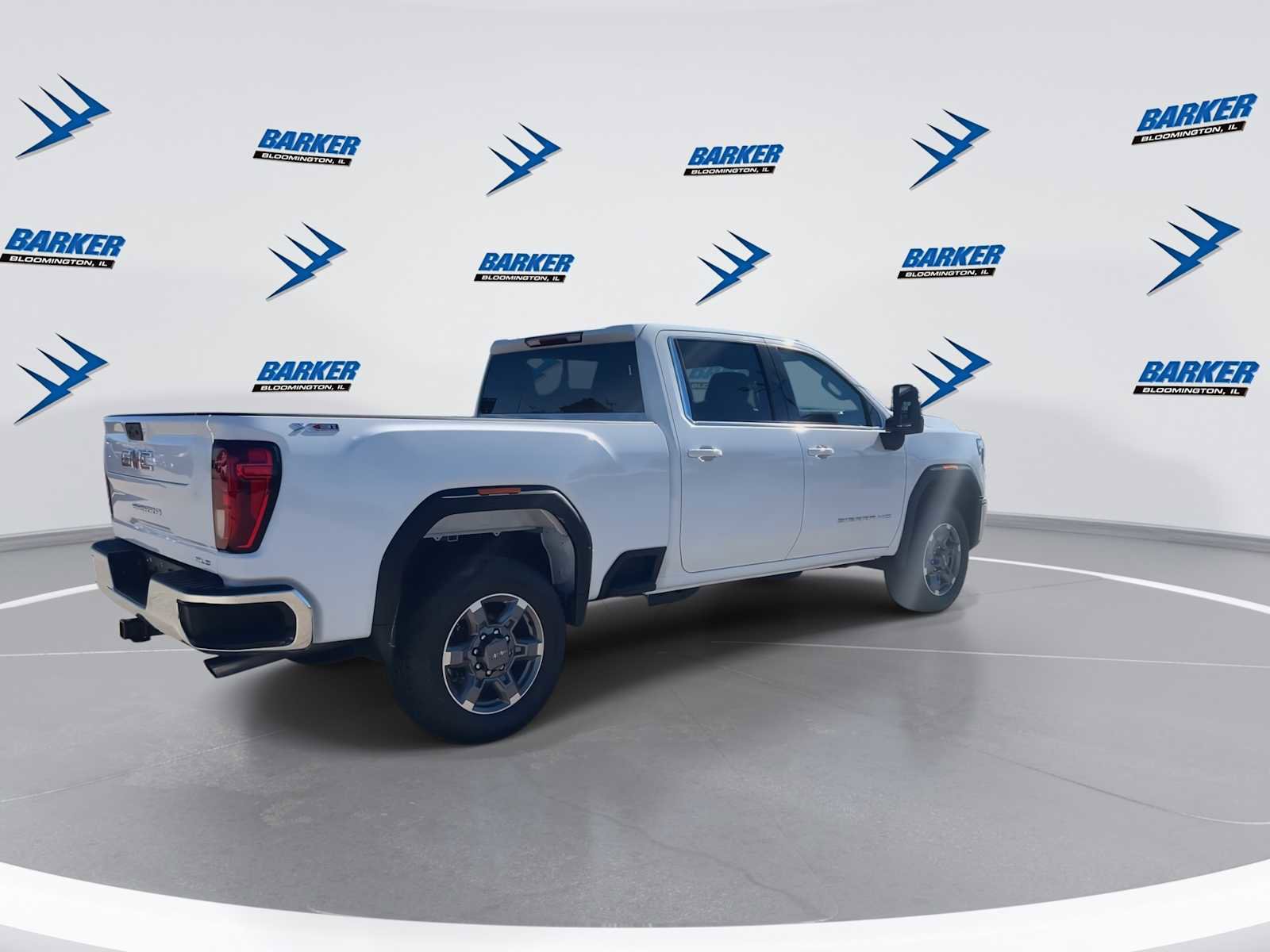 New 2026 GMC Sierra 2500 SLE image 8