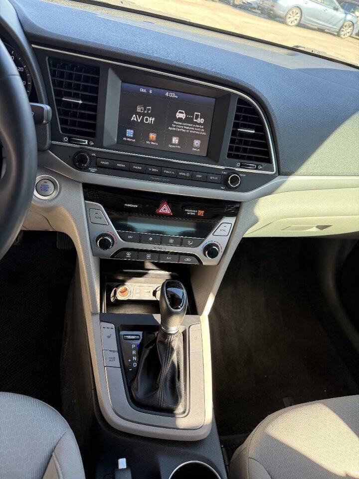 Used 2018 Hyundai Elantra Value Edition FWD image 13