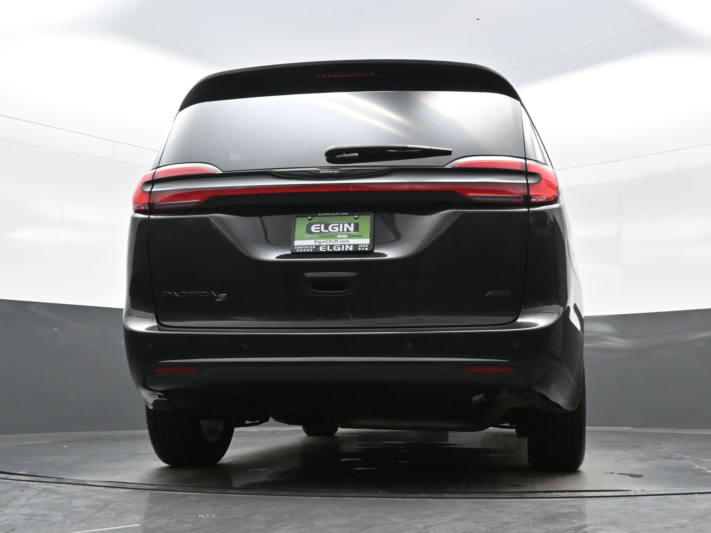 Used 2023 Chrysler Pacifica Touring-L w/ S Appearance Package image 30