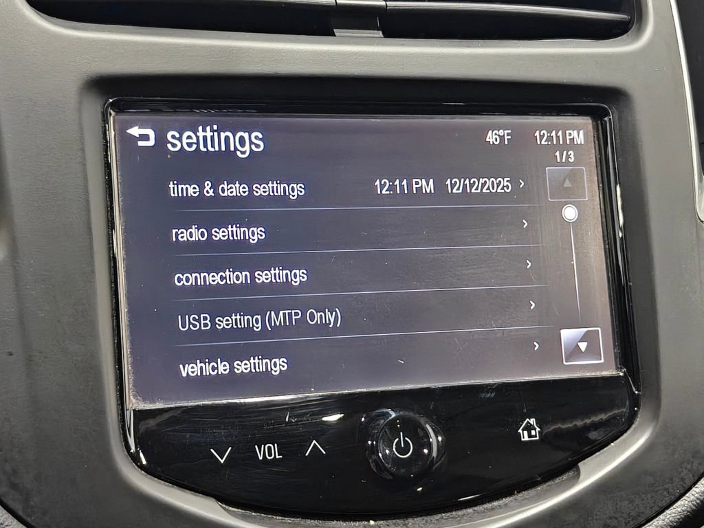 Used 2016 Chevrolet Trax LT w/ LT Sun and Sound Package image 33