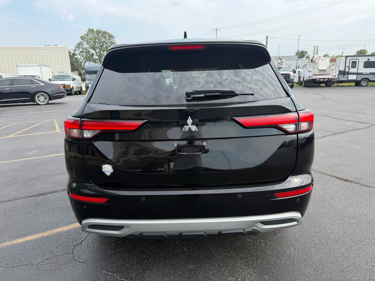 Used 2022 Mitsubishi Outlander SEL AWD/4WD image 3