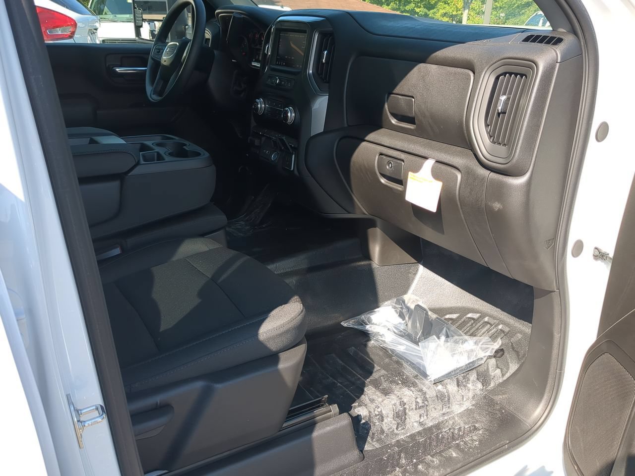New 2026 GMC Sierra 2500 Pro w/ Convenience Package RWD image 26