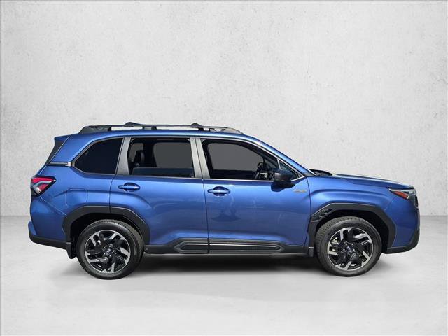 Used 2025 Subaru Forester Limited AWD/4WD image 4