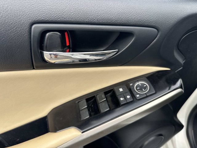 Used 2014 Lexus IS 250 w/ Premium Package RWD image 19