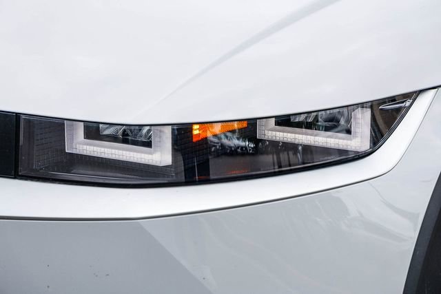 Certified 2023 Hyundai Ioniq 5 SEL w/ Cargo Package RWD image 8