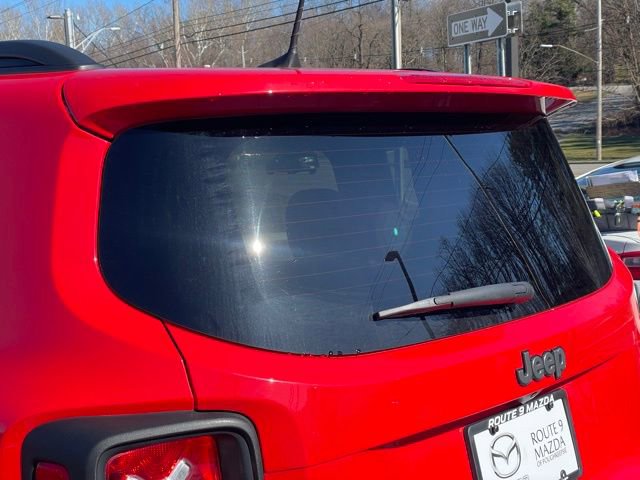 Used 2019 Jeep Renegade Trailhawk w/ Cold Weather Group II image 39