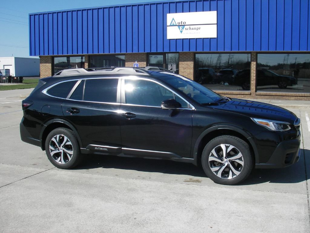 Used 2022 Subaru Outback Limited w/ Popular Package #2 AWD/4WD image 3