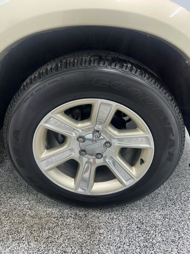 Used 2012 RAM 1500 Laramie Longhorn w/ Protection Group AWD/4WD image 12