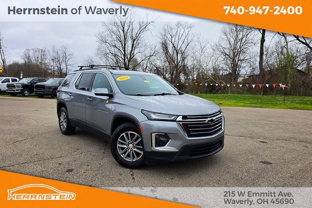 Used 2023 Chevrolet Traverse LT