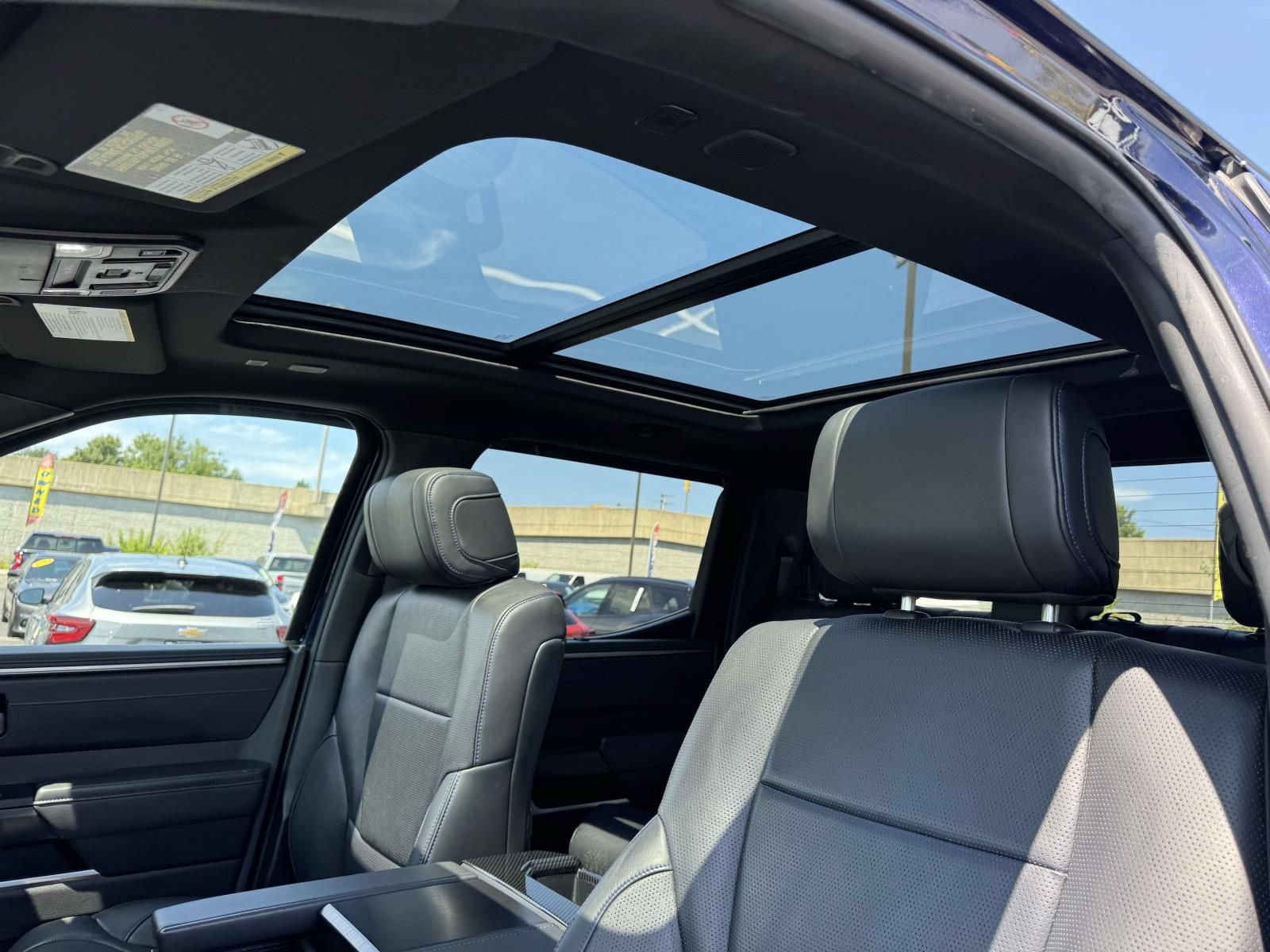 Used 2023 Toyota Tundra Platinum AWD/4WD image 22