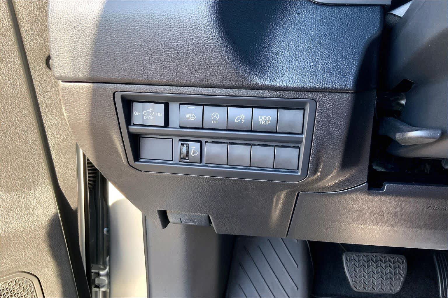 Used 2026 Toyota Tundra SR5 w/ SX Package RWD image 36
