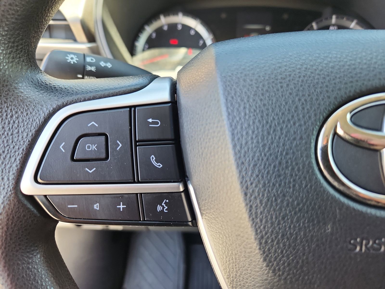 Used 2022 Toyota Highlander L AWD/4WD image 20