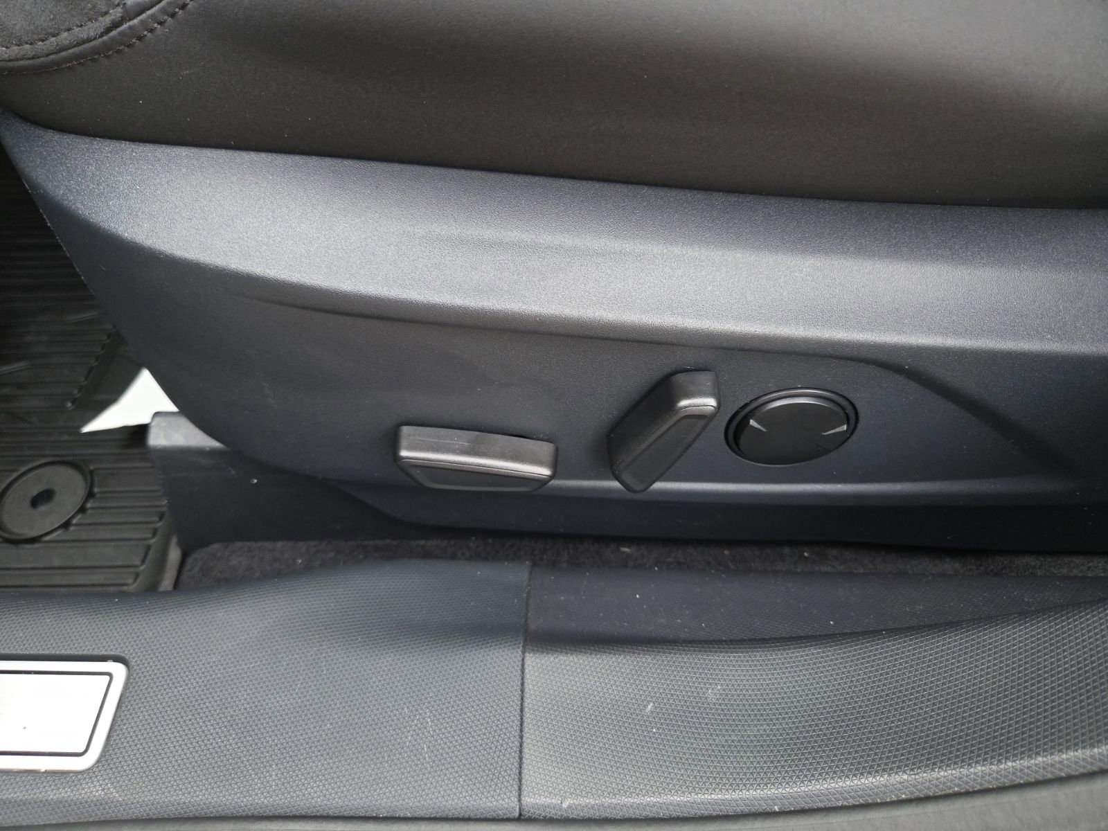 Used 2021 Ford Mustang Mach-E GT image 20