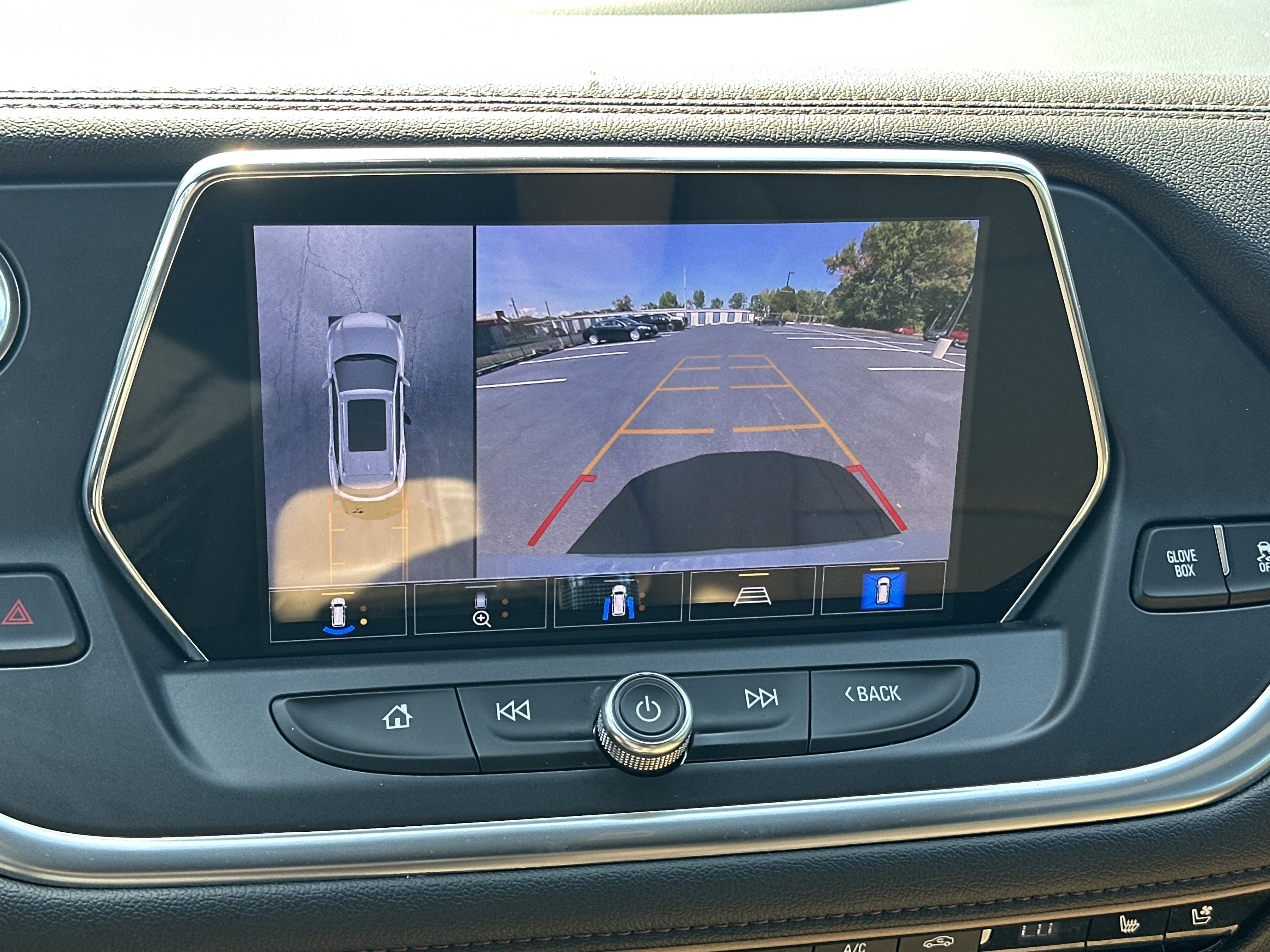 Used 2020 Chevrolet Blazer Premier w/ Driver Confidence II Package FWD image 28