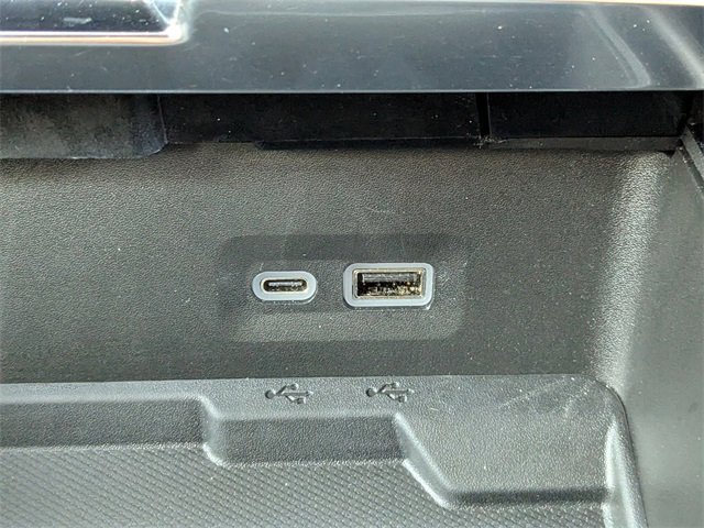 Used 2025 GMC Yukon Denali image 27