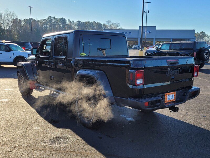 Used 2022 Jeep Gladiator Sport image 8