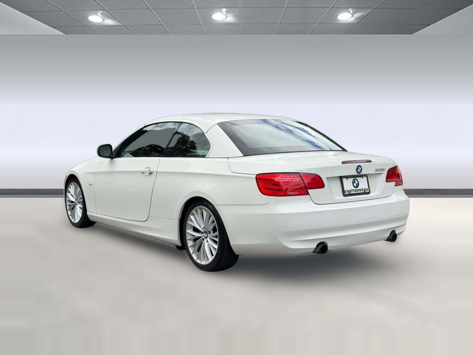 Used 2011 BMW 335i Convertible RWD image 3