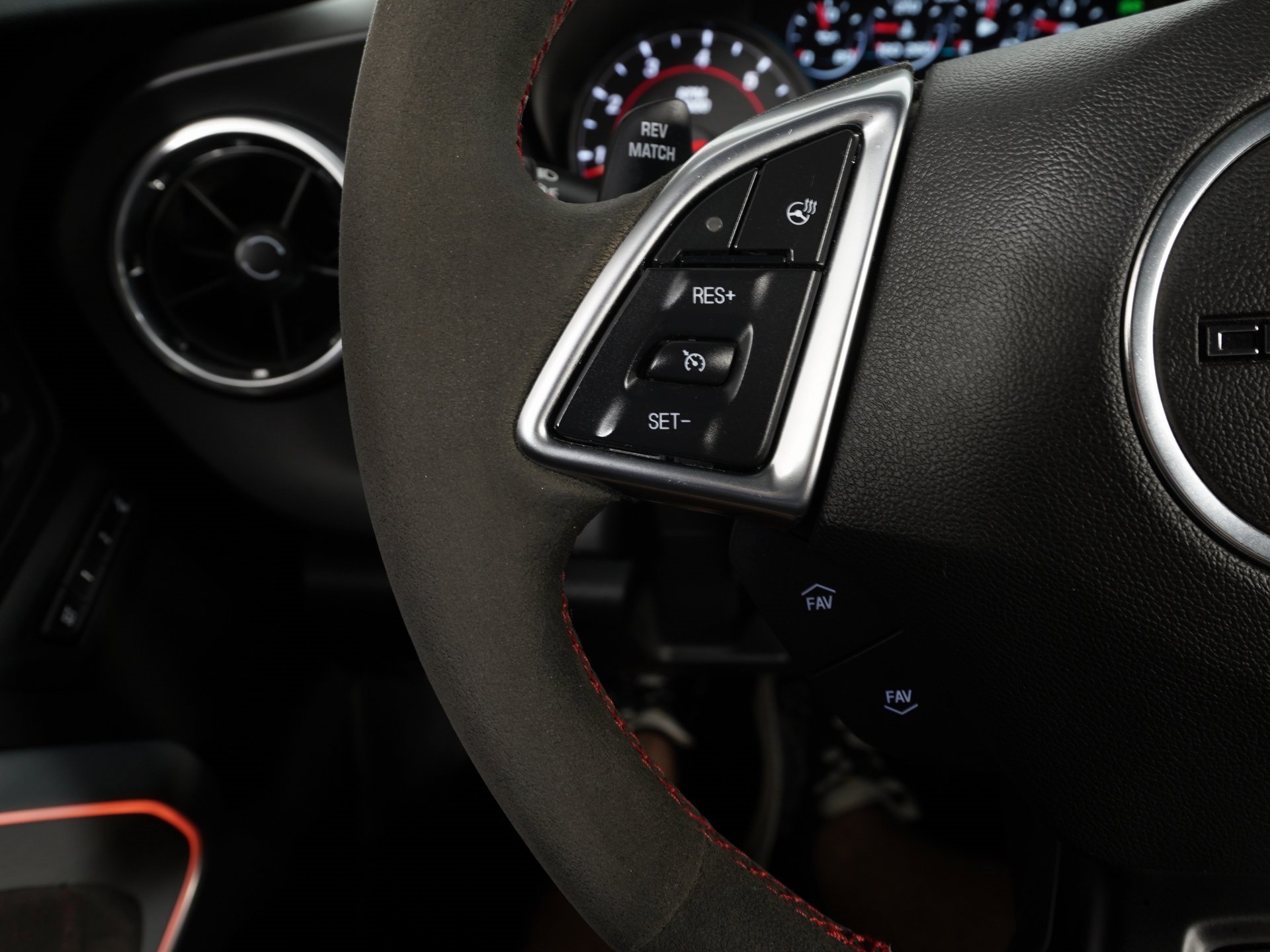 Used 2017 Chevrolet Camaro ZL1 image 18