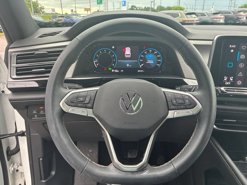 Used 2024 Volkswagen Atlas Cross Sport SE AWD/4WD image 12