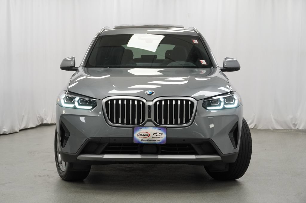 Used 2024 BMW X3 xDrive30i w/ Premium Package w/ZPA AWD/4WD image 4