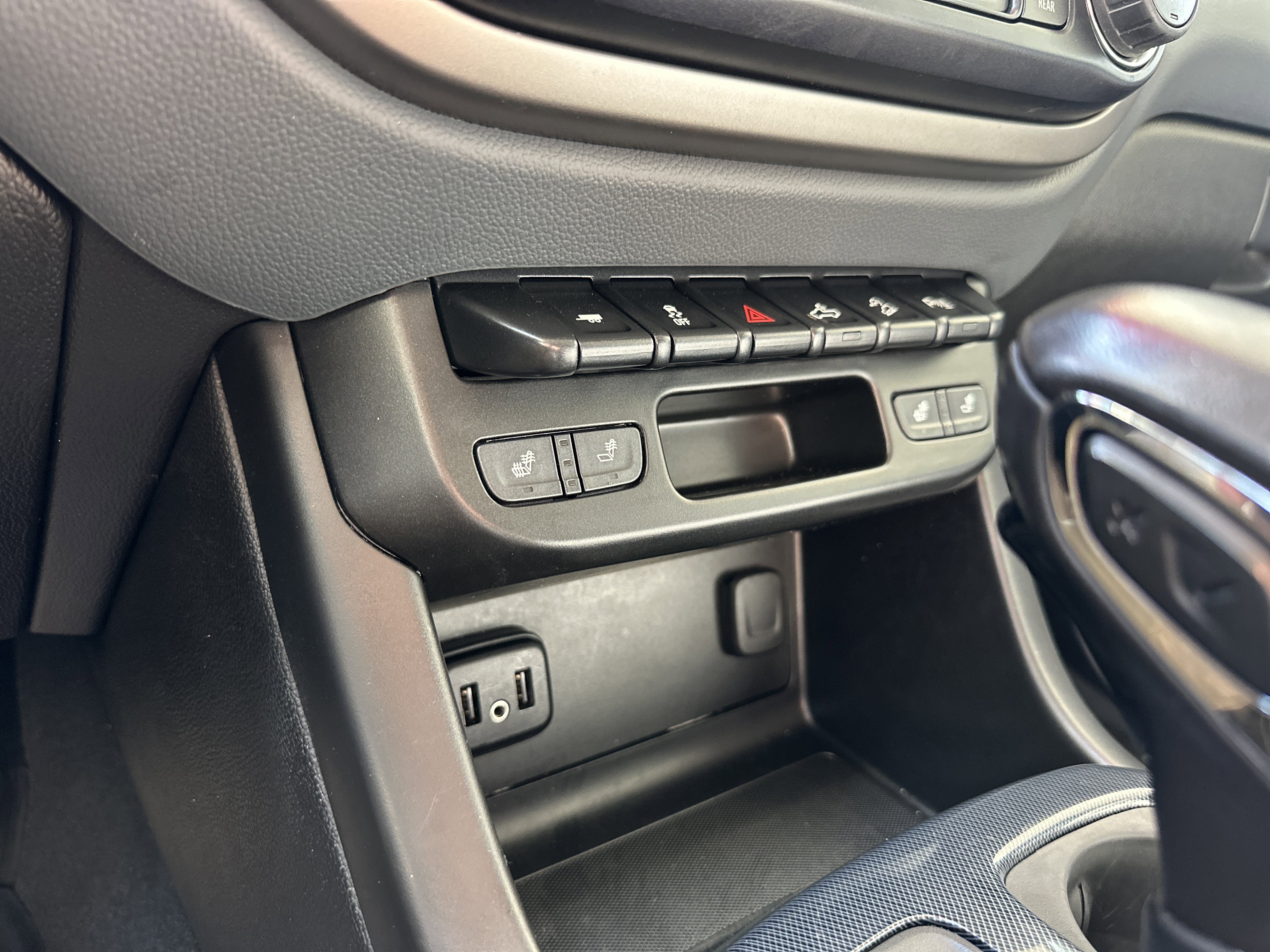 Used 2022 Chevrolet Colorado Z71 image 30