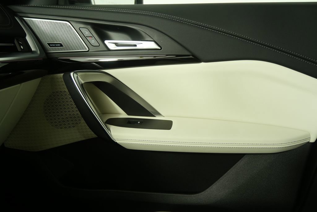 Used 2026 BMW X1 xDrive28i w/ Technology Package image 26