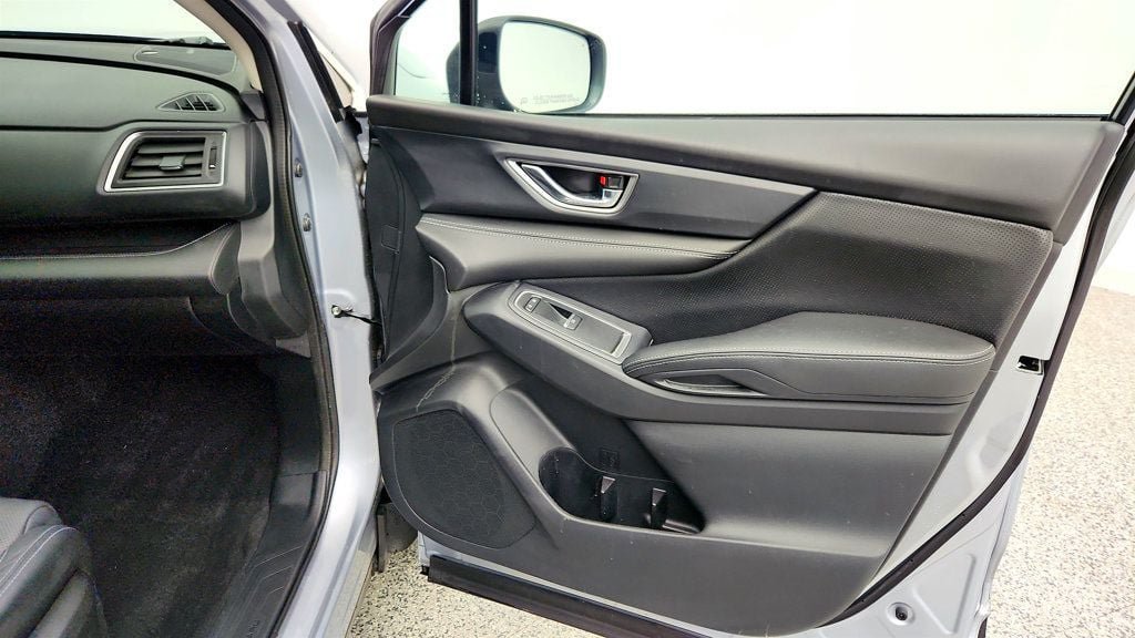 Used 2023 Subaru Ascent Limited AWD/4WD image 26