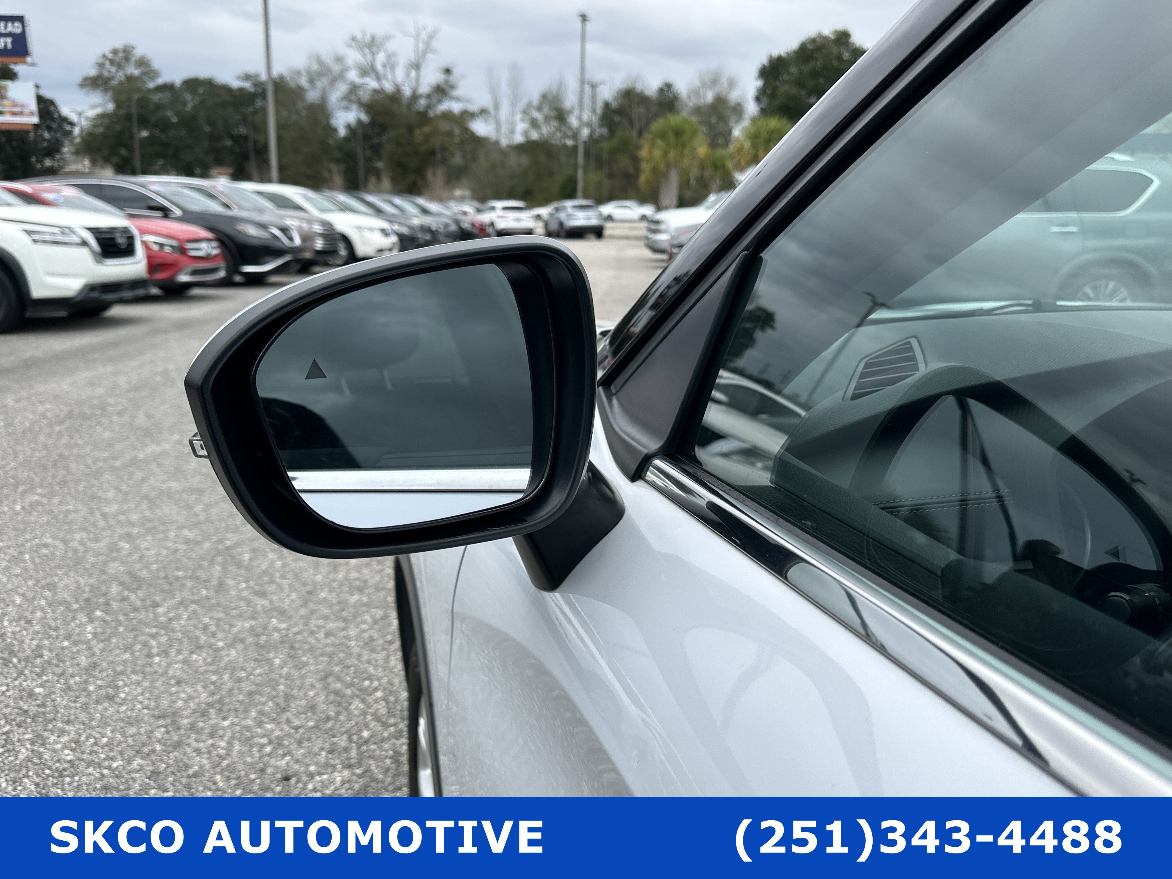 Used 2023 Mitsubishi Outlander ES FWD image 10