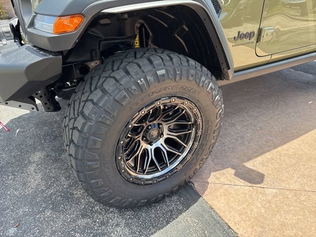 New 2026 Jeep Wrangler Unlimited Rubicon 392 w/ Quick Order Package 27X Moab AWD/4WD image 3