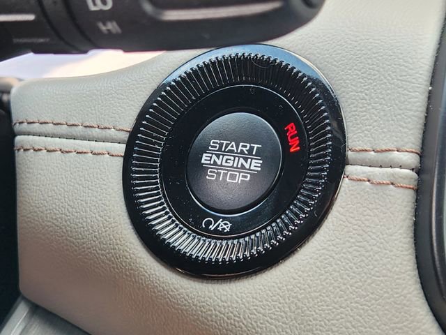 Used 2025 Jeep Compass Limited image 20