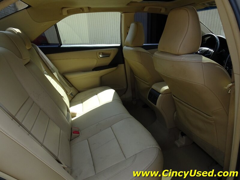 Used 2017 Toyota Camry XLE w/ Moonroof Package FWD image 14