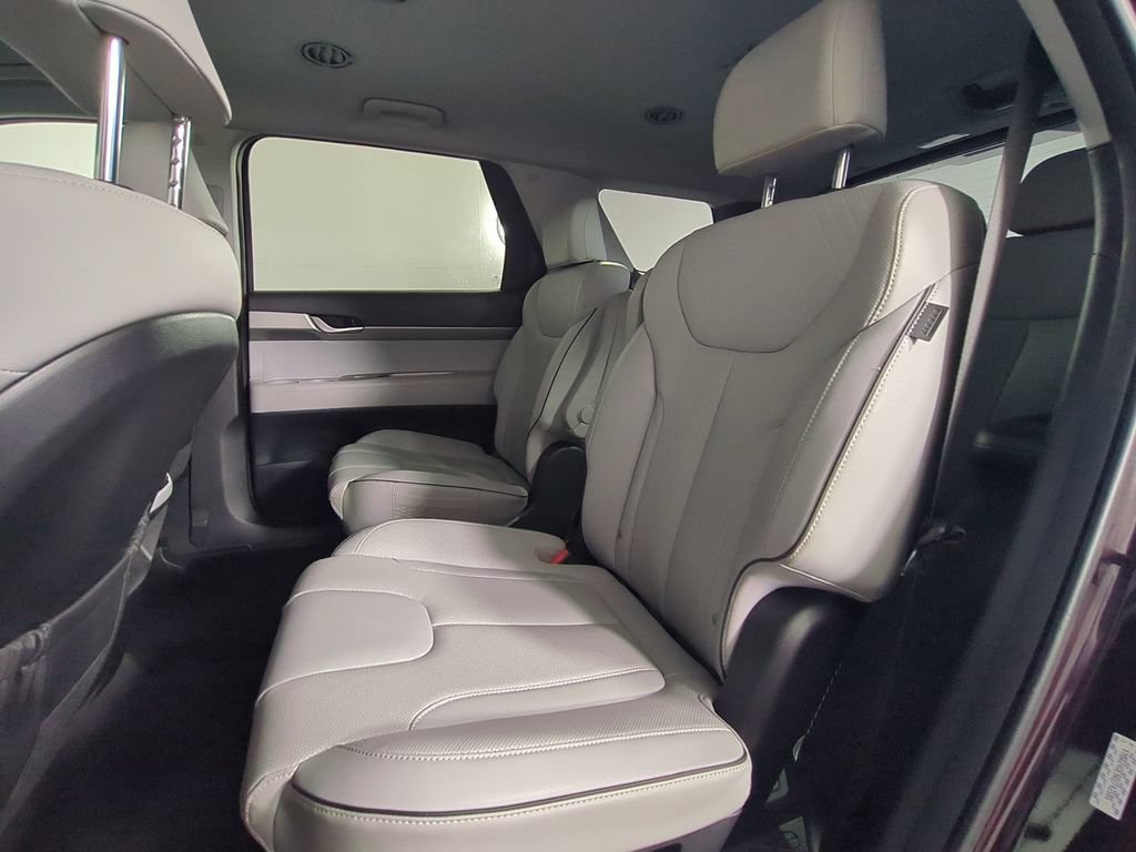 Used 2024 Hyundai Palisade SEL FWD image 17