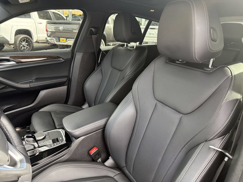 Used 2022 BMW X4 xDrive30i AWD/4WD image 21