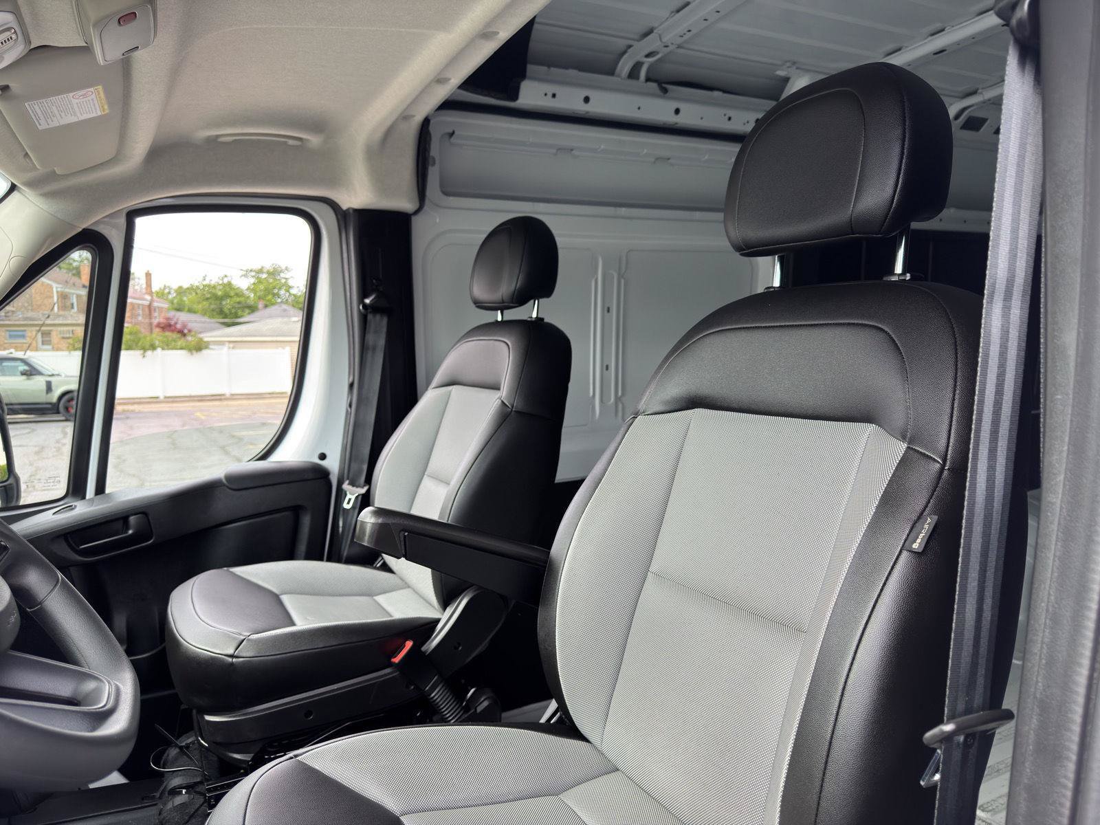 Used 2026 RAM ProMaster 2500 w/ Convenience Group FWD image 29