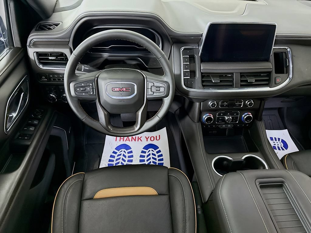 Used 2024 GMC Yukon XL AT4 AWD/4WD image 3