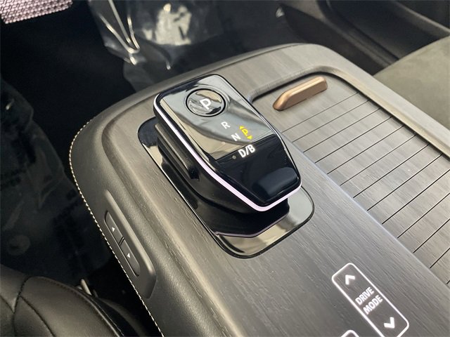 Certified 2024 Nissan Ariya AWD image 29