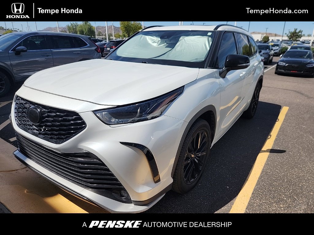 Used 2022 Toyota Highlander XSE