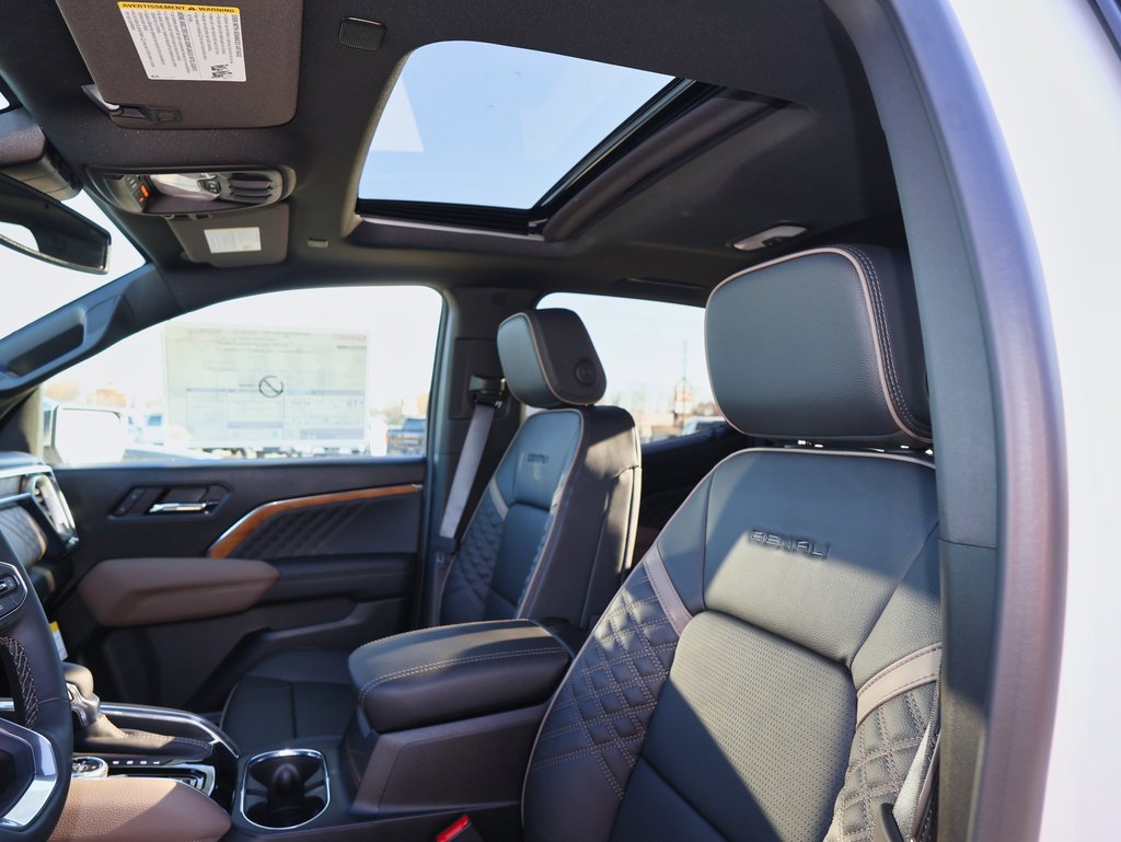 New 2026 GMC Canyon Denali image 8