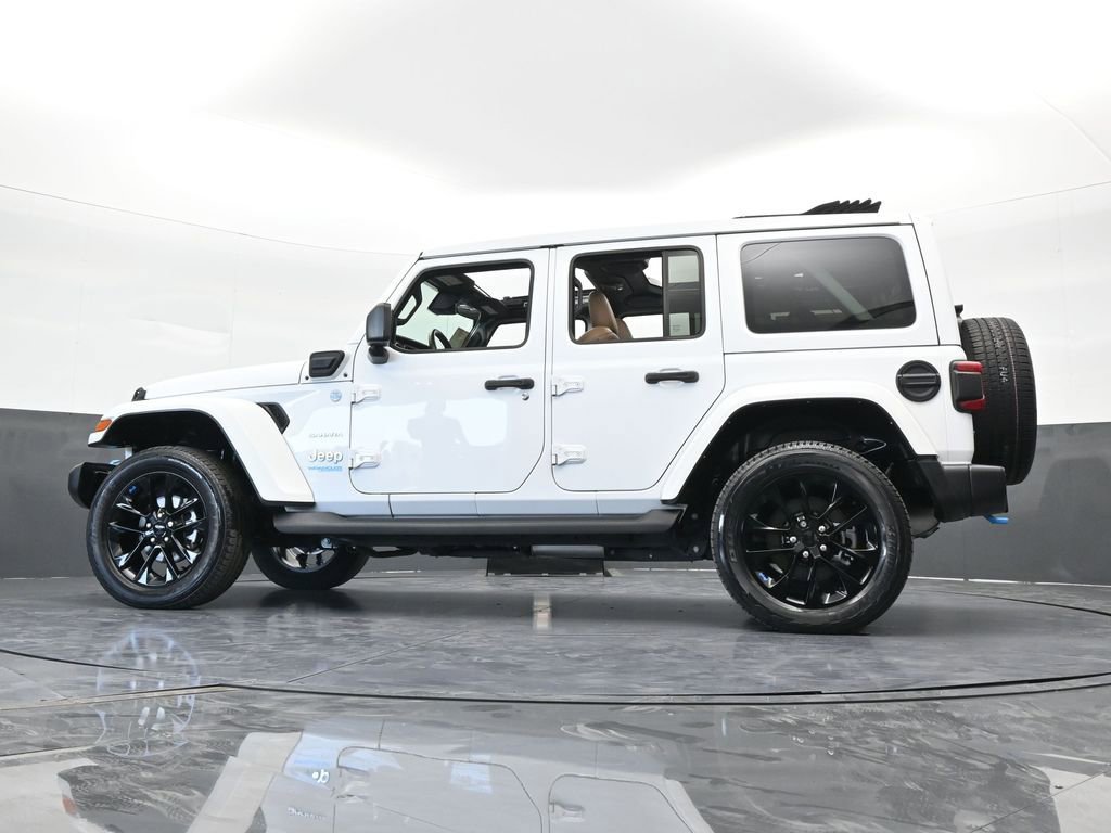 Used 2022 Jeep Wrangler Unlimited Sahara w/ Safety Group image 66