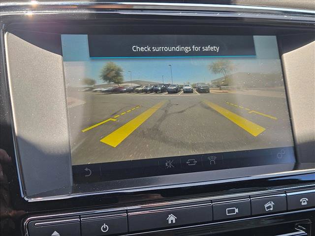 Used 2017 Jaguar XJ L Portfolio RWD image 15