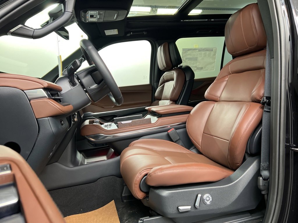 New 2026 Lincoln Navigator Reserve image 31