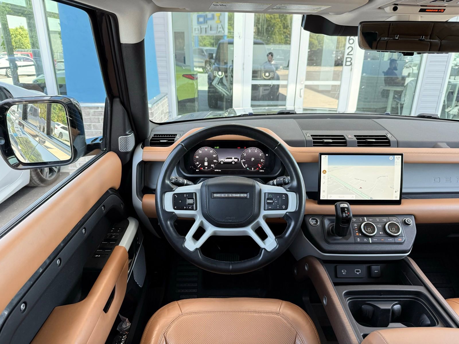 Used 2023 Land Rover Defender 130 First Edition AWD/4WD image 38