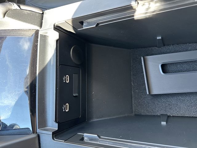Used 2024 MAZDA MAZDA3 s image 26