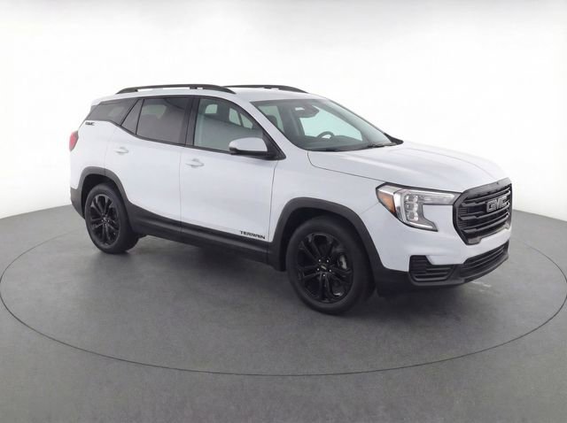 Used 2022 GMC Terrain SLE w/ Driver Convenience Package image 2
