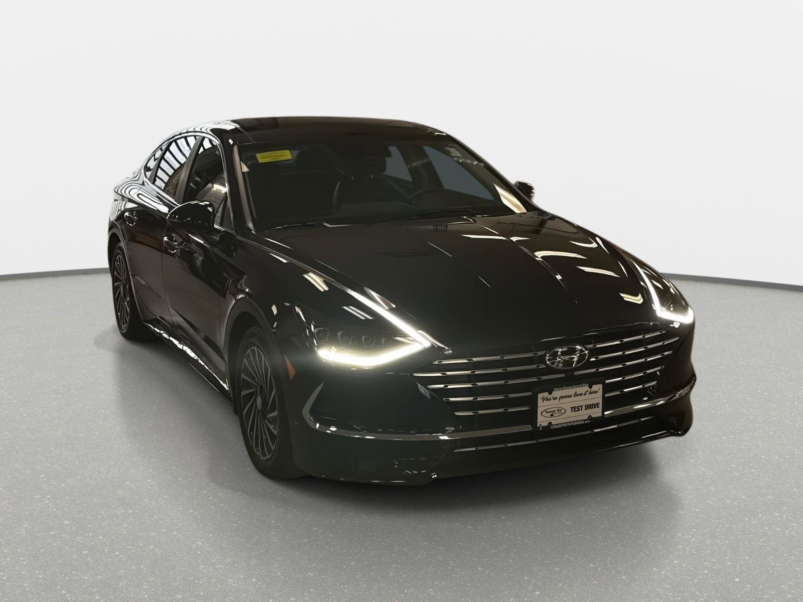 Certified 2023 Hyundai Sonata Limited w/ Cargo Package image 3