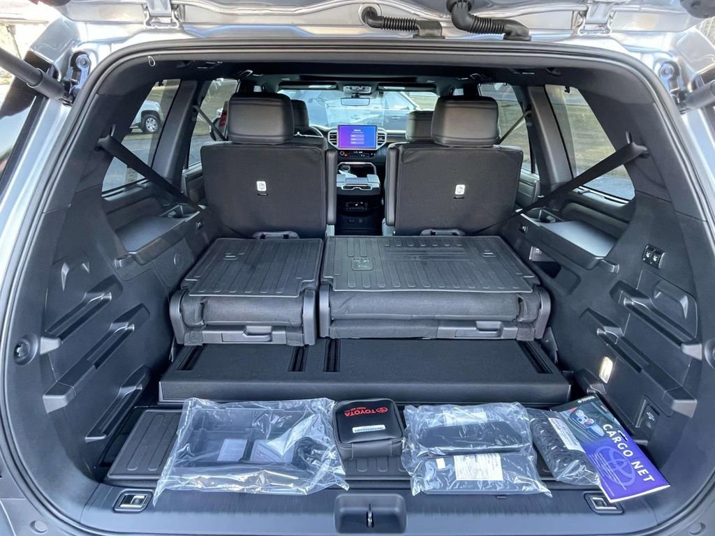New 2026 Toyota Sequoia Platinum image 9