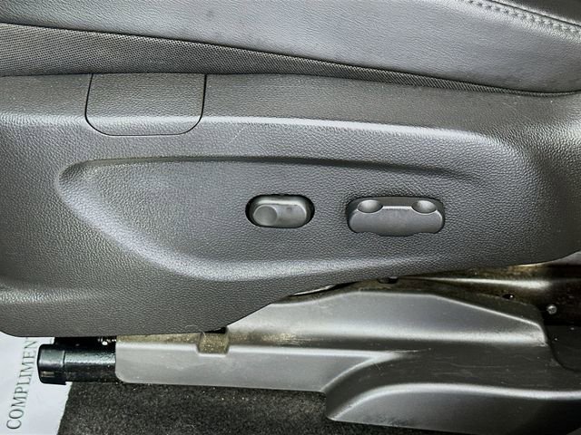 Used 2019 Buick Encore Sport Touring image 19